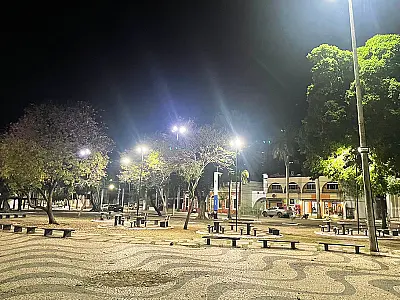 Furtos de cabos atrasam modernização da iluminação pública em Corumbá