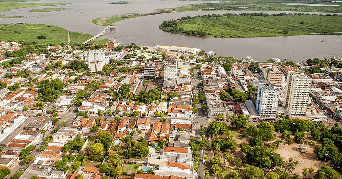 Corumbá notifica donos de terrenos para limpeza e manutenção