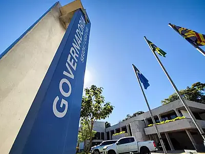 Governo impõe corte de gastos para conter impacto da queda na arrecadação