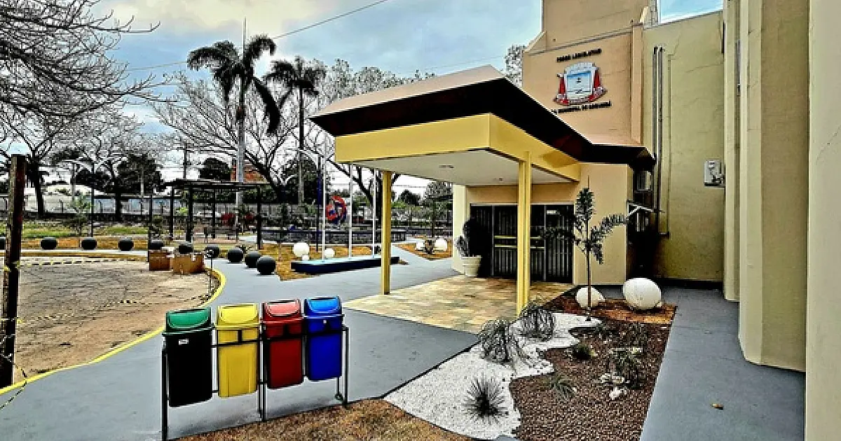 Projeto de Lei que tramita na Câmara proíbe crianças pedindo esmolas na cidade