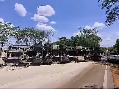 Condutor que tombou carreta de cimento na BR-262 é preso por embriaguez
