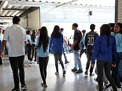 Pé-de-Meia: MEC começa pagar parcelas incentivo-conclusão e Enem