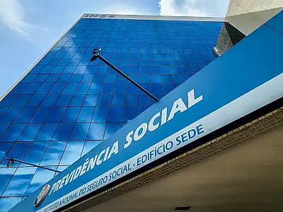 Sancionada lei que proíbe descontos em benefícios do INSS
