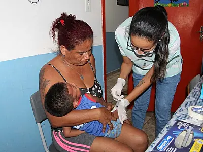 Ladário intensifica vacinação contra o Sarampo