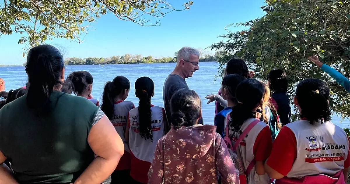 Projeto leva estudantes para um dia diferente de aprendizado na Apa Baía Negra