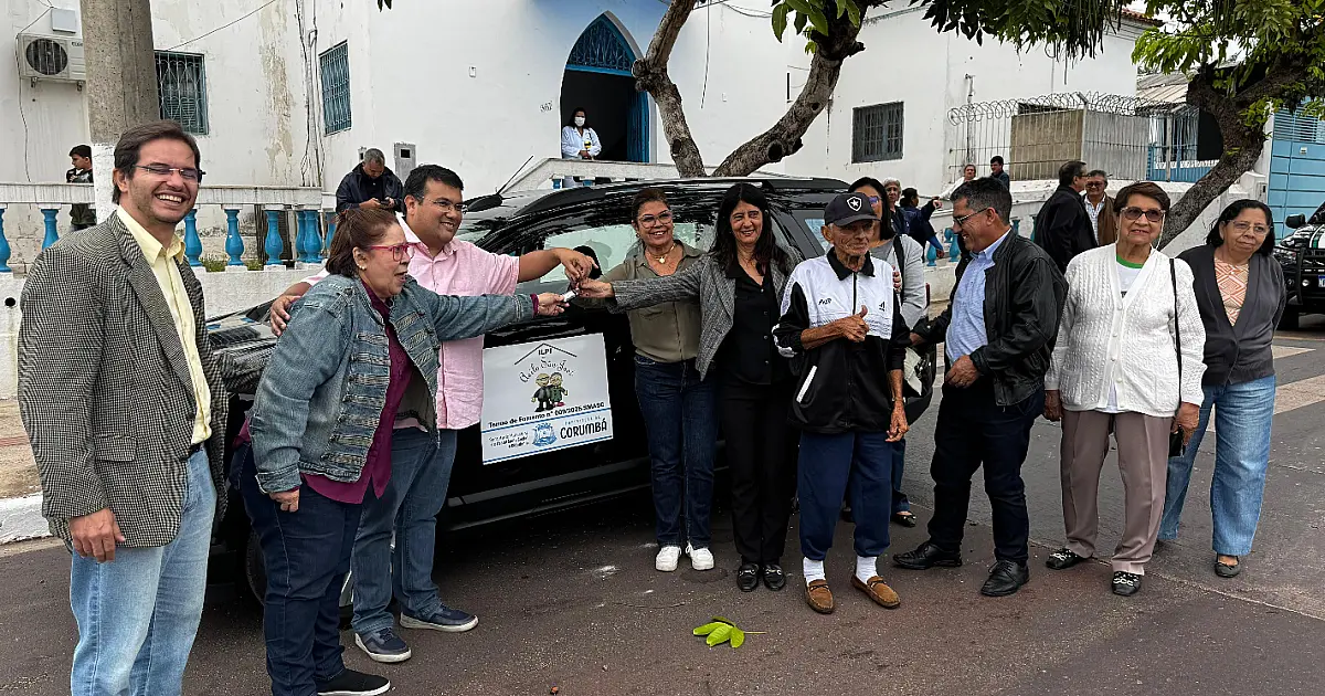 Asilo São José recebe veículo com verba do Fundo Municipal da Pessoa Idosa