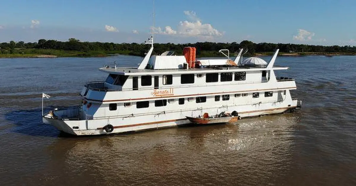 Mesmo com seca, barcos-hotéis operam com capacidade máxima no feriadão