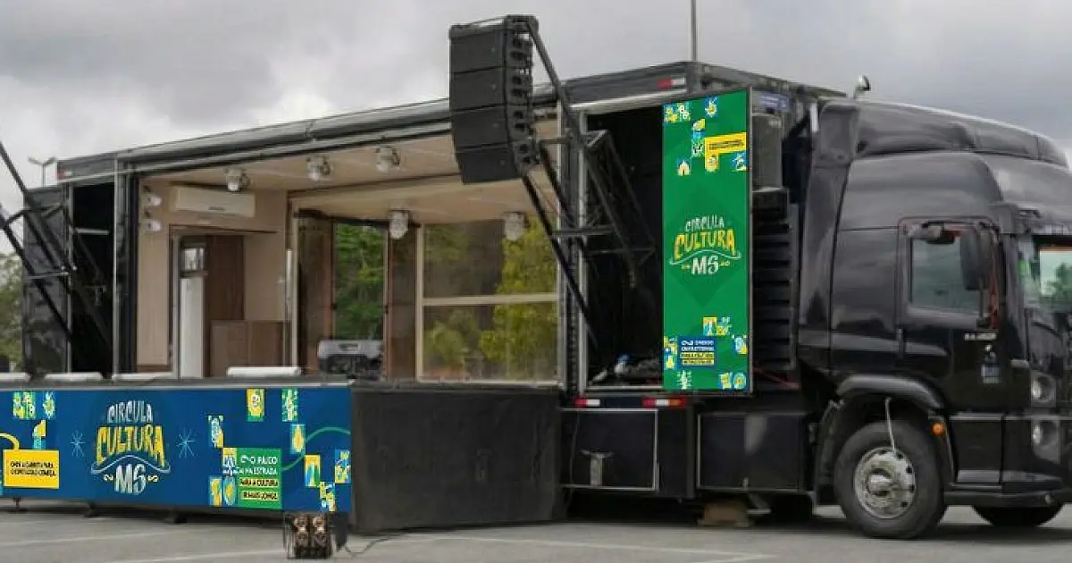 Carreta-palco percorre 40 cidades de MS com arte gratuita