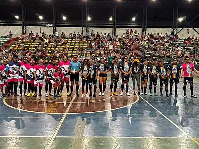 Sábado é dia de Amistoso da Diversidade com show da Banda Lilás