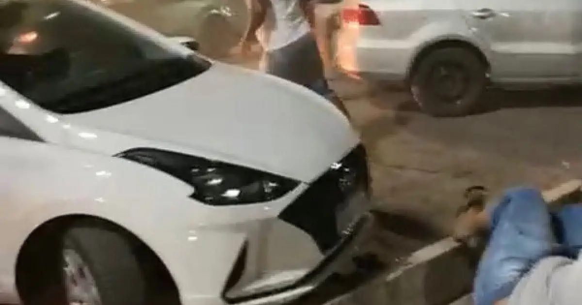 Briga generalizada e garrafadas entre polícia e multidão na praça do Nova Corumbá