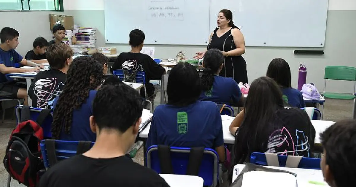 Mais de 180 mil estudantes voltam às aulas nesta segunda-feira nas escolas estaduais de MS