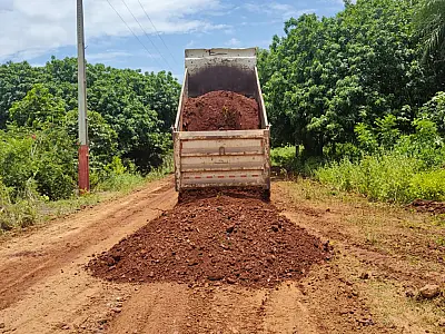 Estrada do Jacadigo recebe maquinários para melhorar condições de tráfego