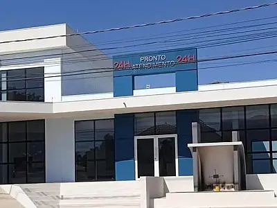 Homem de 64 anos morre após cair de andaime em construção de farmácia