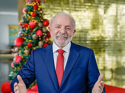 Lula faz balanço de ações e desafios: "povo brasileiro é vencedor"