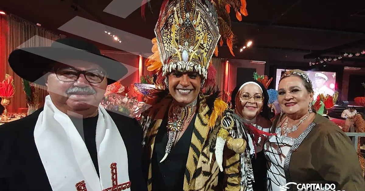 Baile da revista AL.SO Brasil resgata glamour dos antigos Carnavais