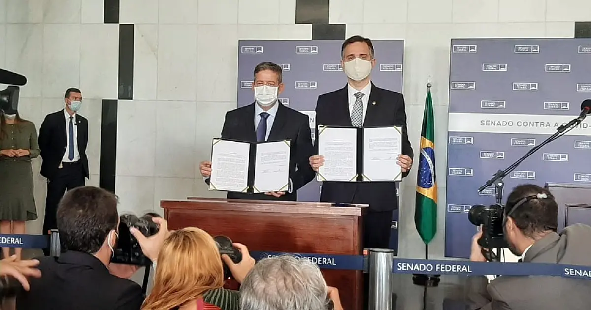 Pacheco e Lira apresentam medidas prioritárias e defendem agilidade na vacinação
