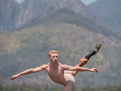 Após seis anos na Cia do Pantanal, Agustín Salcedo celebra sua evolução na dança