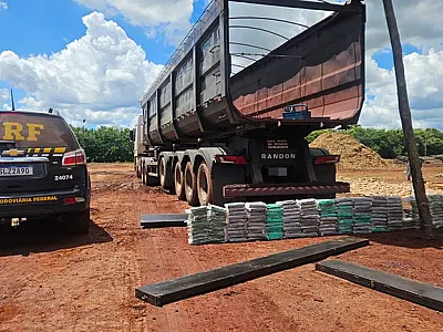 PRF apreende 182 kg de cocaína em caminhão na BR-262