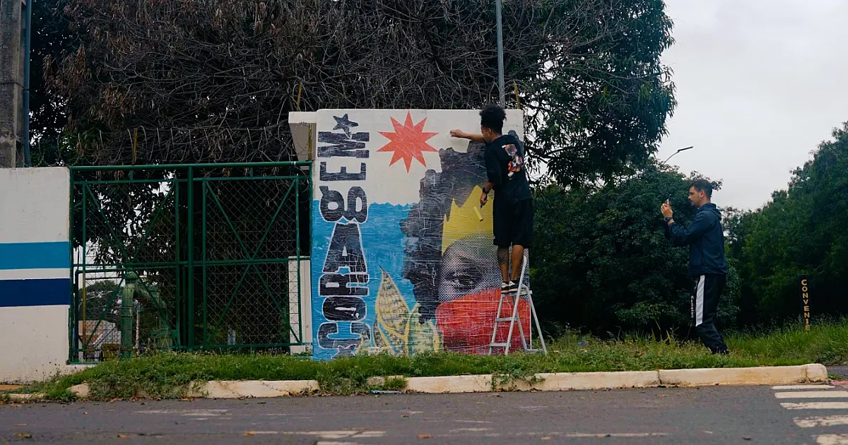 Cinema a céu aberto leva filmes às praças do Pantanal e da fronteira