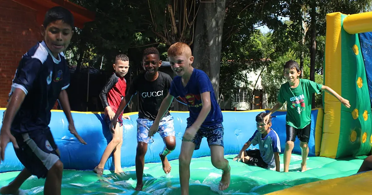 Colônia de Férias da Cidade Dom Bosco garante lazer e valores a educandos