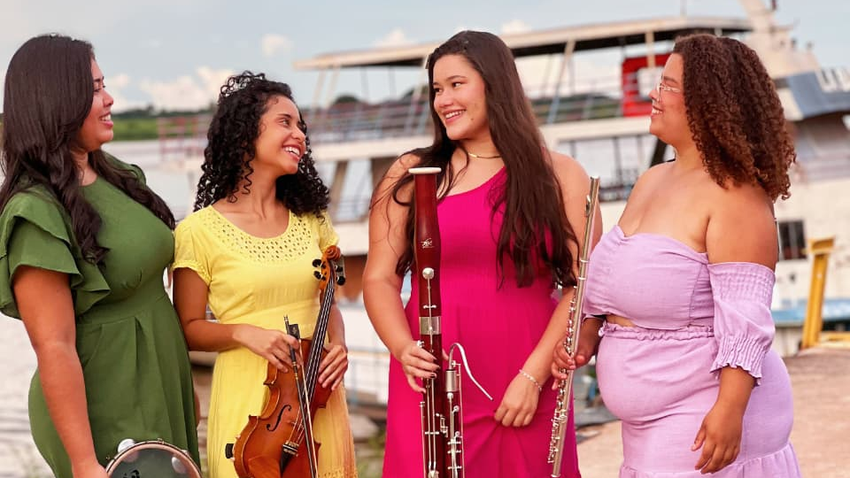 Integrantes do Elas em Melodia compartilham sorrisos. (Foto: Elas em Melodia)