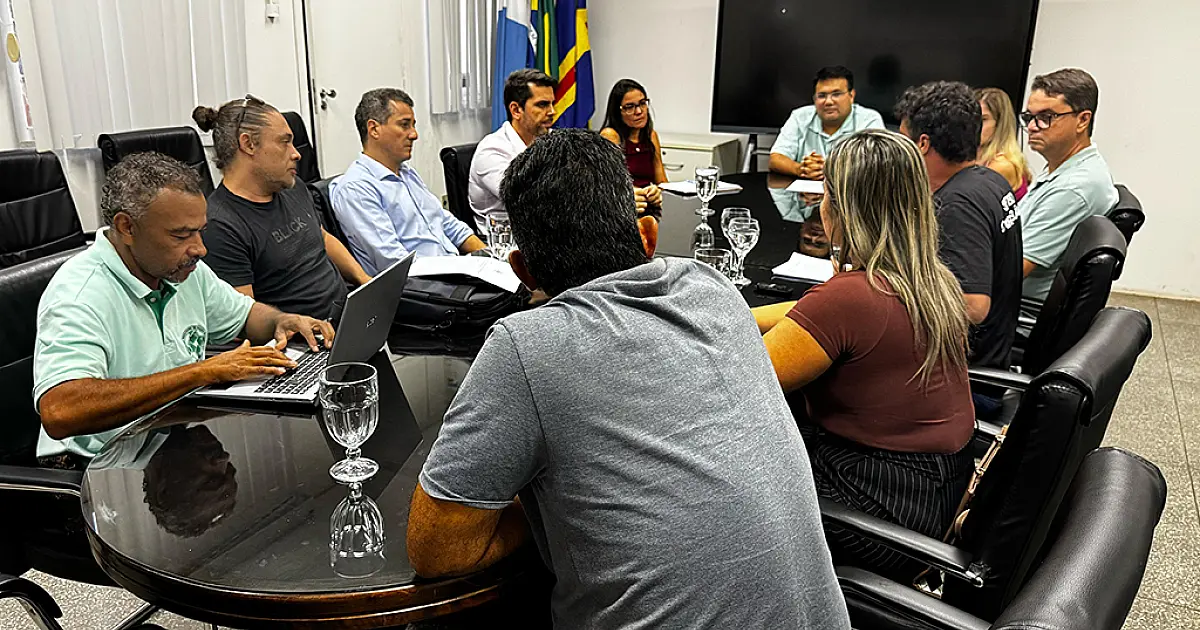 De olho na data-base, Simted reivindica reajuste salarial da categoria