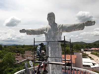 Restauração do Cristo em Ladário preserva símbolo histórico da cidade