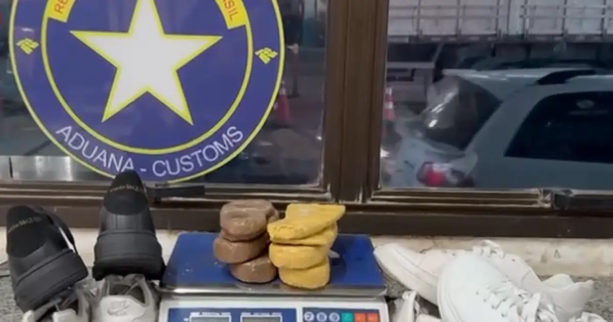 Operação conjunta apreende dois quilos de cocaína e mercadorias irregulares