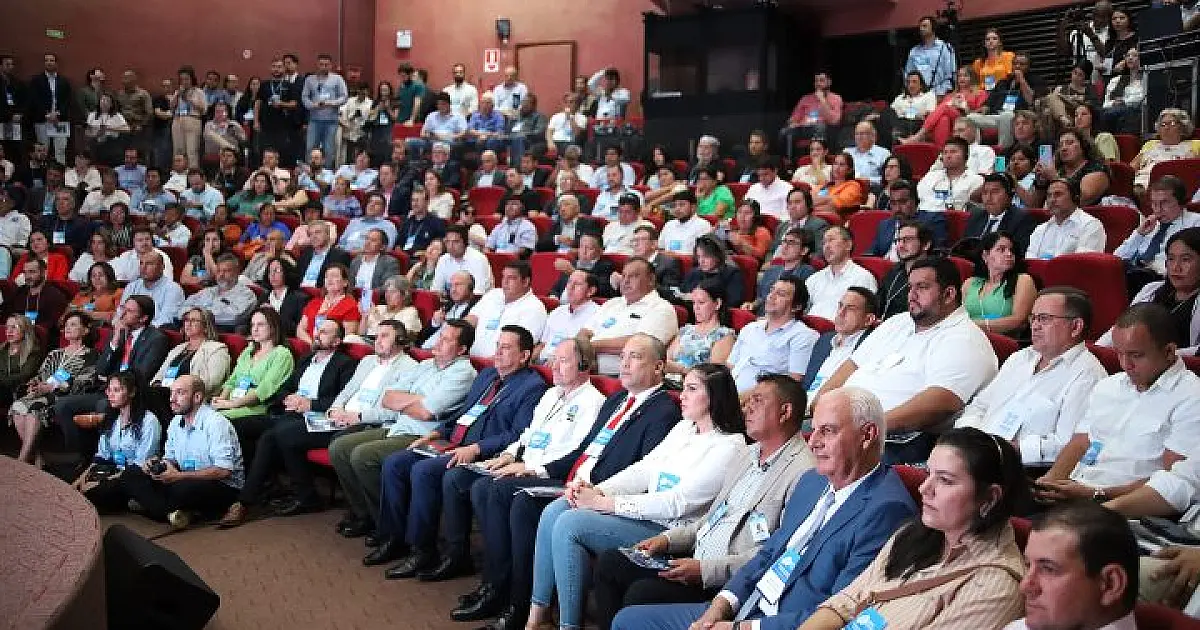 Prefeitos da Rota Bioceânica discutem propostas e ações durante Seminário Internacional