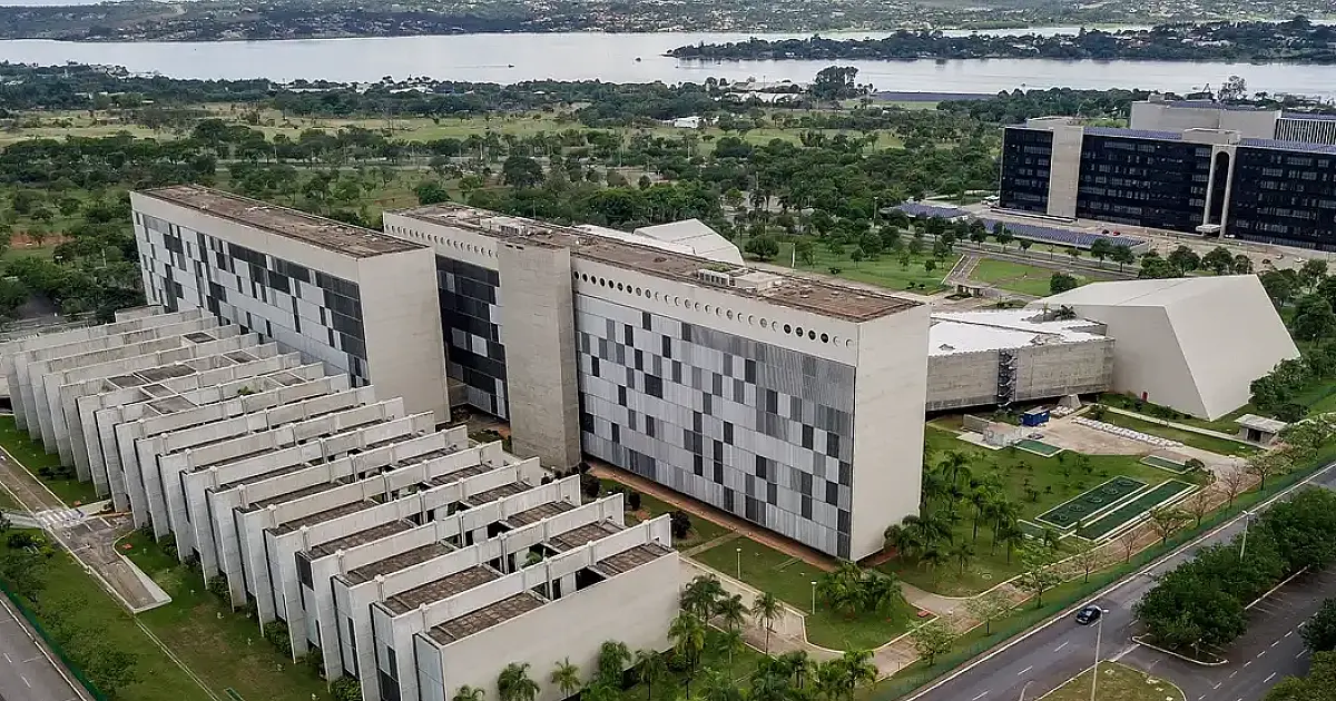 STJ proíbe Forças Armadas de afastar militares por transição de gênero