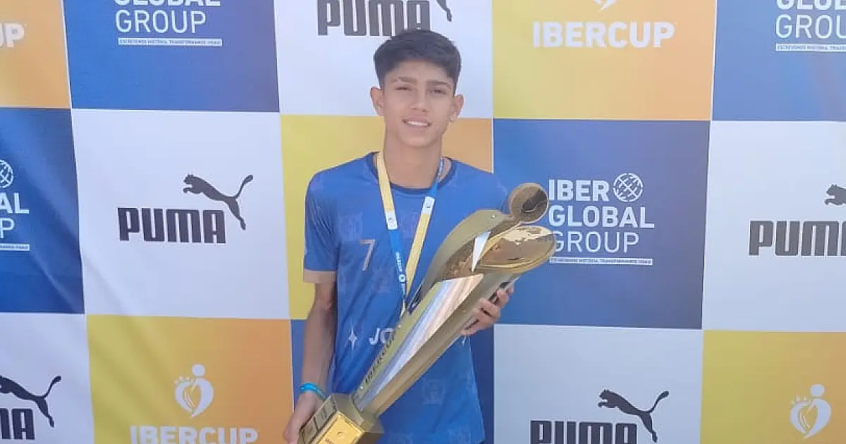 Jovem corumbaense é campeão em Torneio Internacional de Futebol Juvenil