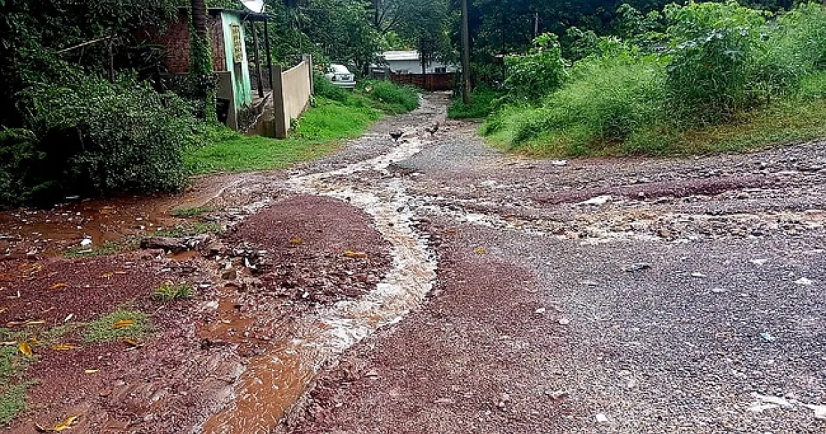 Hanna solicita estudos técnicos e orçamentários para pavimentação de alamedas na cidade