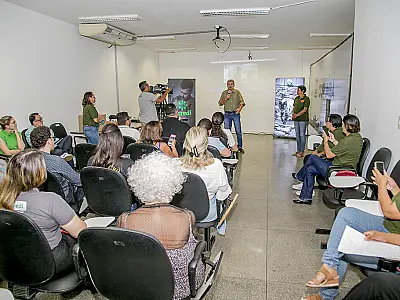 Corumbá recebe doação de anestésicos para procedimentos de castração animal