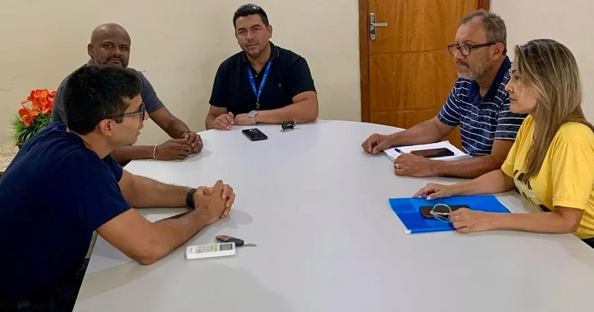 Prefeitura de Ladário e Sanesul planejam operação 'Tapa Buraco'