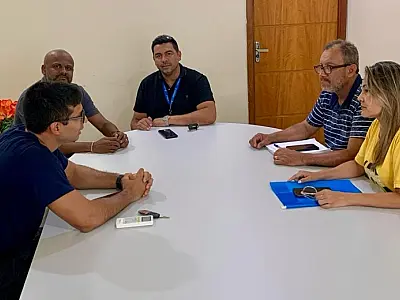 Prefeitura de Ladário e Sanesul planejam operação 'Tapa Buraco'