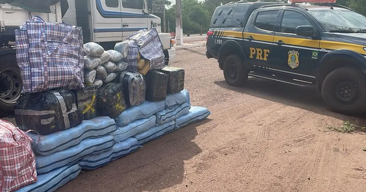 PRF apreende mais de 400 quilos de drogas em caminhão na BR-262