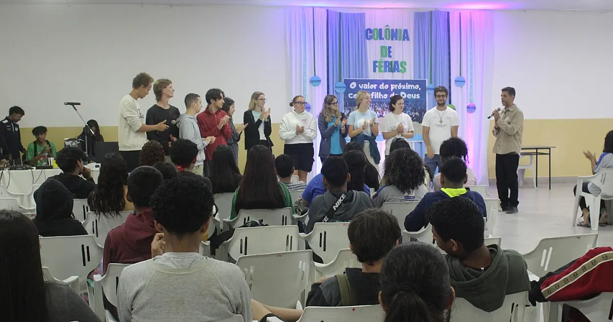 Grupo de missionários italianos realiza ação voluntária em Corumbá