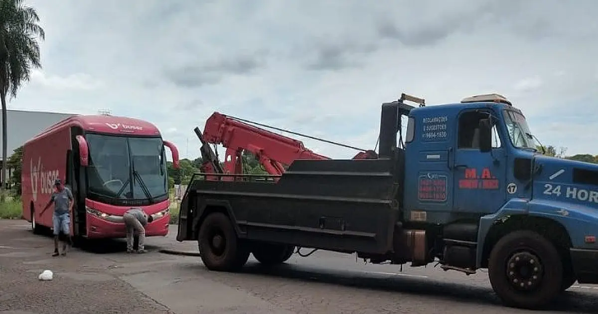 Agepan apreende ônibus clandestino a serviço do aplicativo Buser