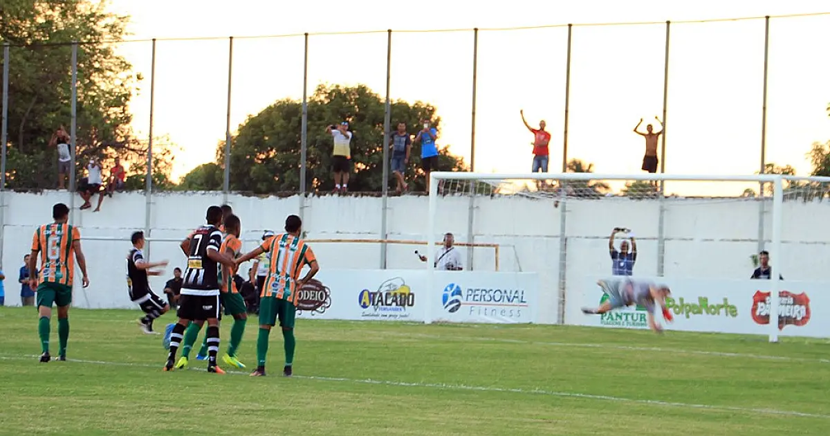 Com Arthur Marinho lotado Corumbaense empata com Naviraiense