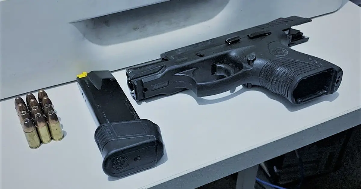 Homem é preso com pistola 9mm após disparar em lanchonete