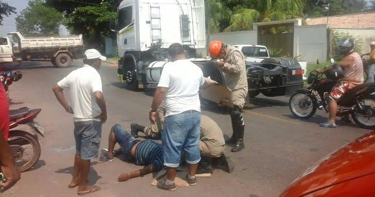 Colisão causa fratura exposta em motociclista