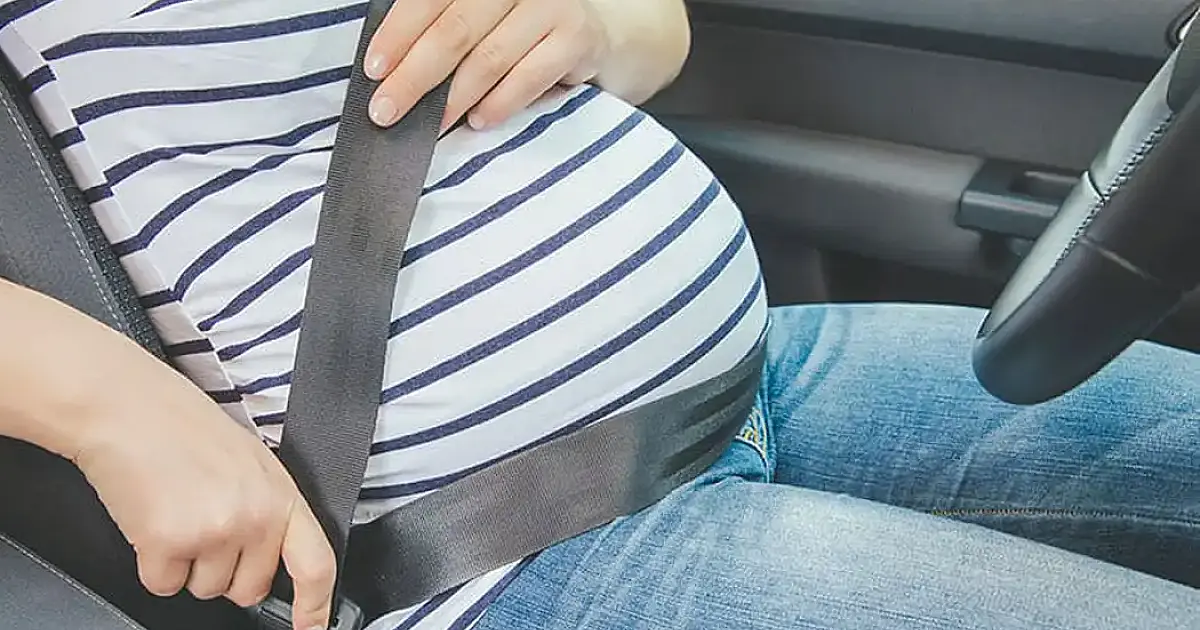 Médicos alertam para cuidados no volante durante gestação e puerpério