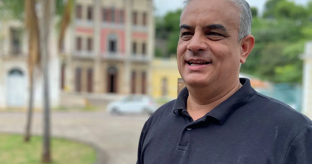 Luciano Costa se filia ao PSB e anuncia pré-candidatura a deputado federal