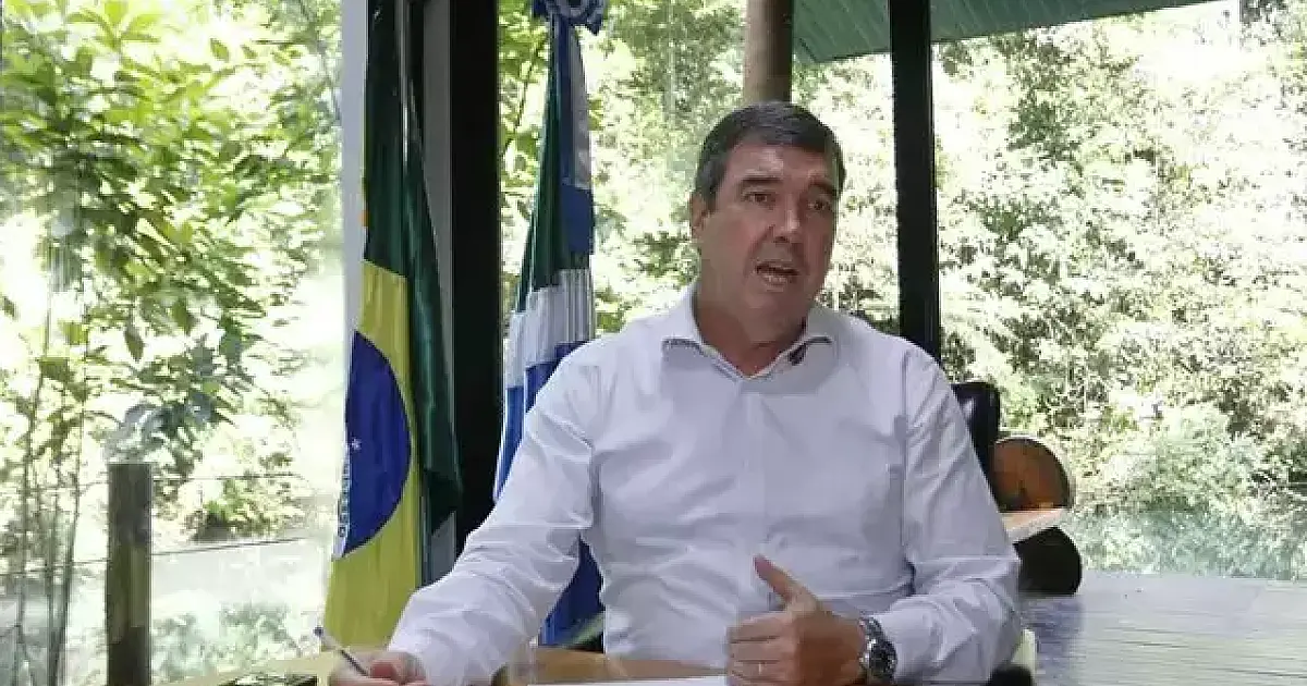 Pesquisa aponta favoritismo de Eduardo Riedel para reeleição