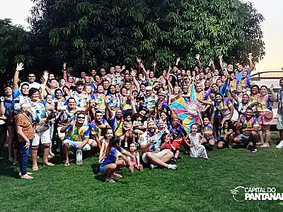 A Pesada vibra com o prêmio Destaque Popular do Carnaval 2025