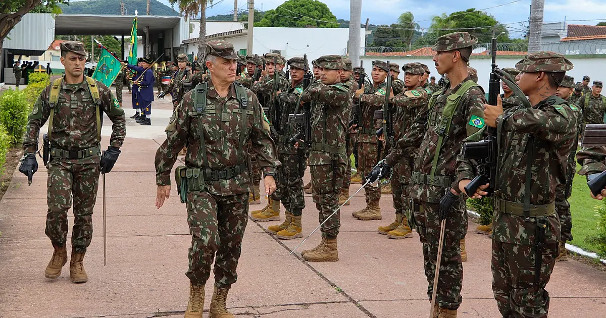 Comandante Militar do Oeste visita a 18ª Brigada de Infantaria do Pantanal