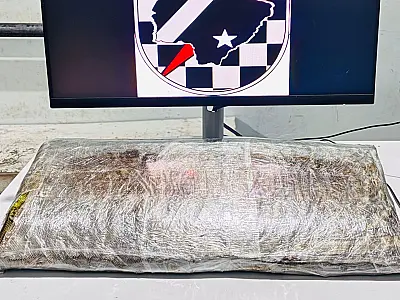 Fiscalização flagra passageiro com 2.168 kg de maconha na bagagem