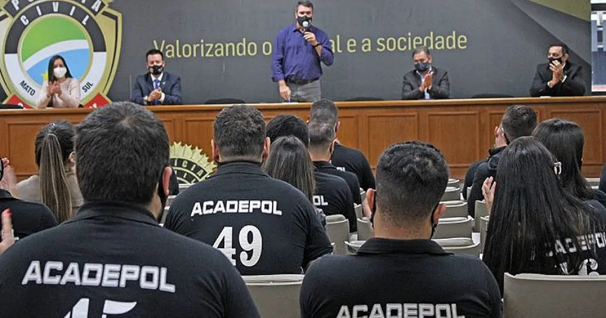 Governo amplia vagas do concurso da Polícia Civil e nomeia 225 investigadores e escrivães