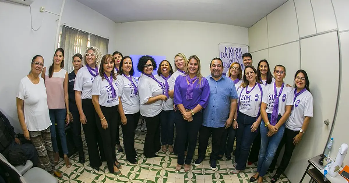 Prefeito empossa membros do Conselho Municipal dos Direitos da Mulher