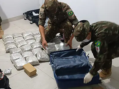 Operação Ágata Carcará apreende skank, pasta base e cocaína no Lampião Aceso